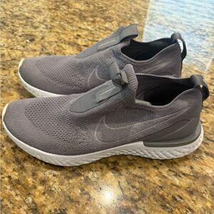 Women’s Nike epic react